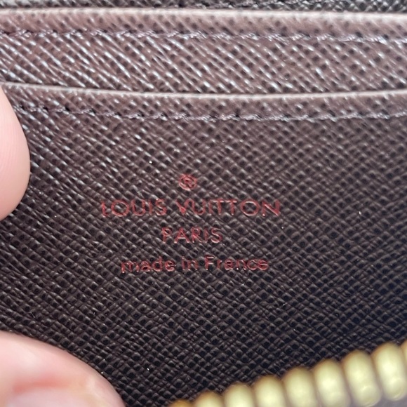 Louis Vuitton Zippy card case - Picture 9 of 10